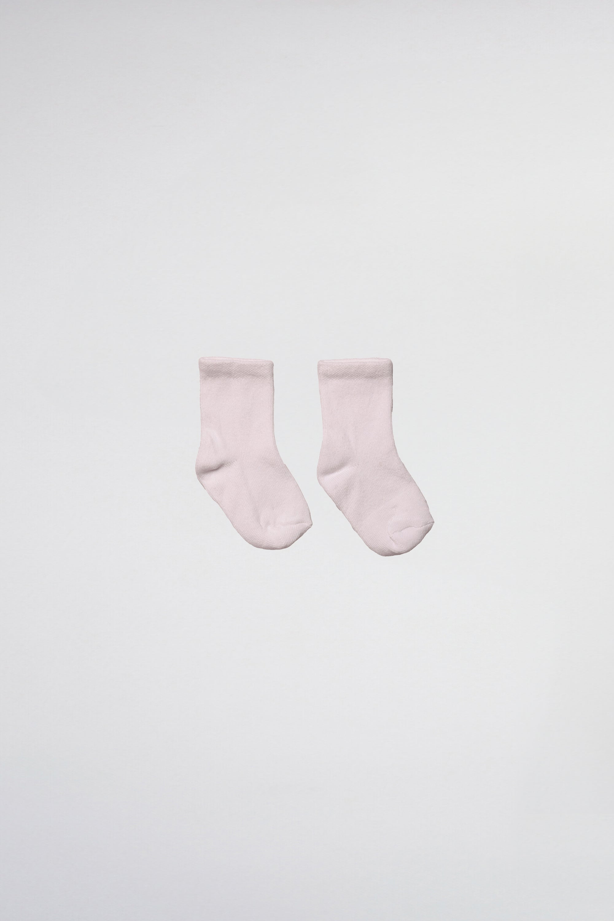 chaussettes blanches pour bébé en jersey