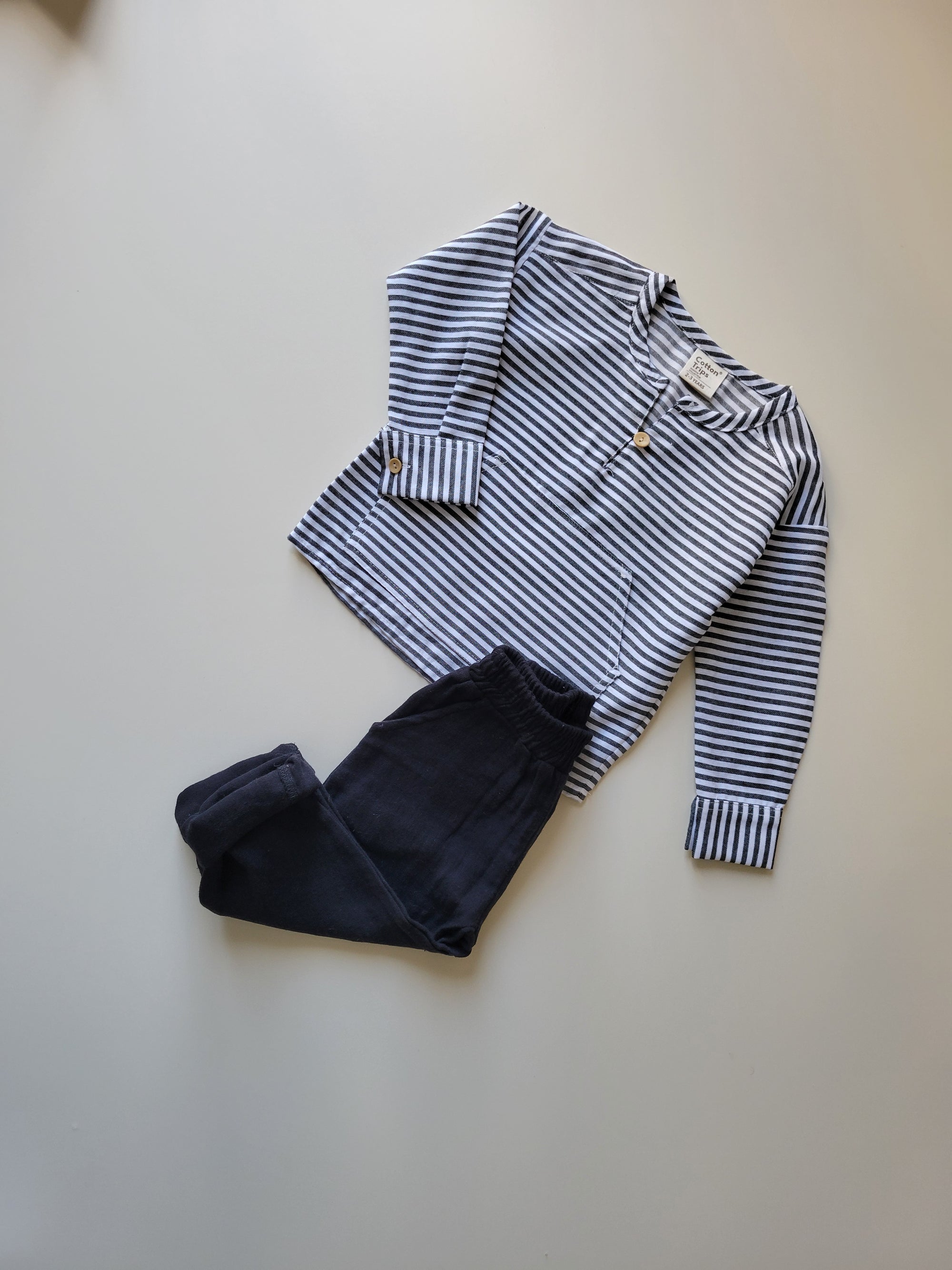 ensemble garçon léger en gaz de coton et haut rayé