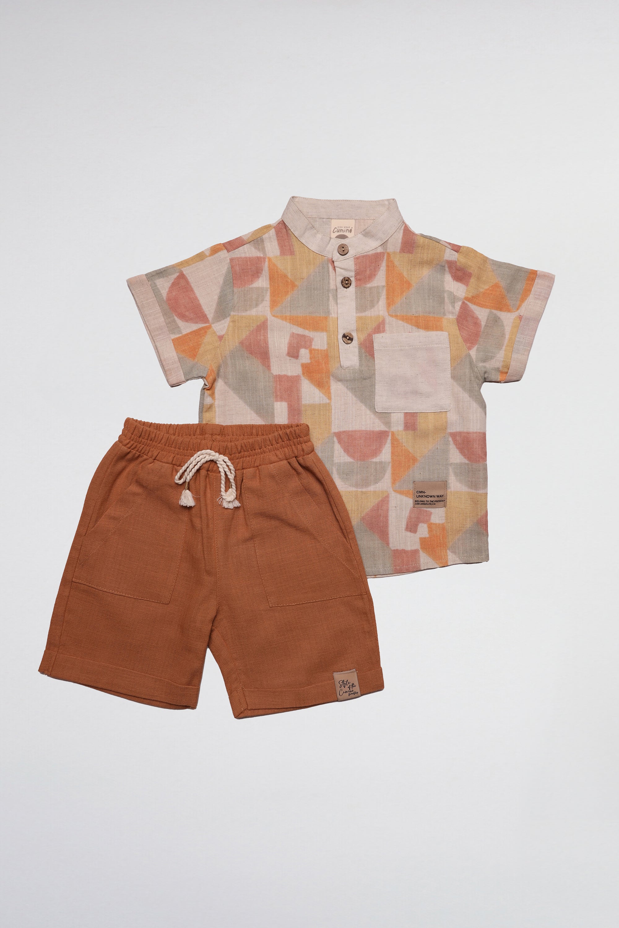 ensemble pour garçon t-shirt mosaïque et short