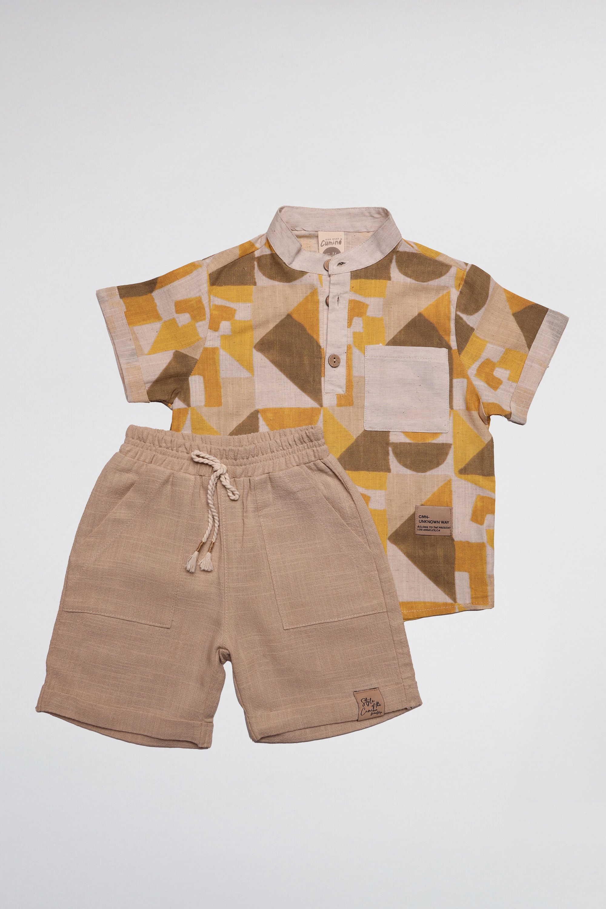 ensemble pour garçon t-shirt mosaïque et short