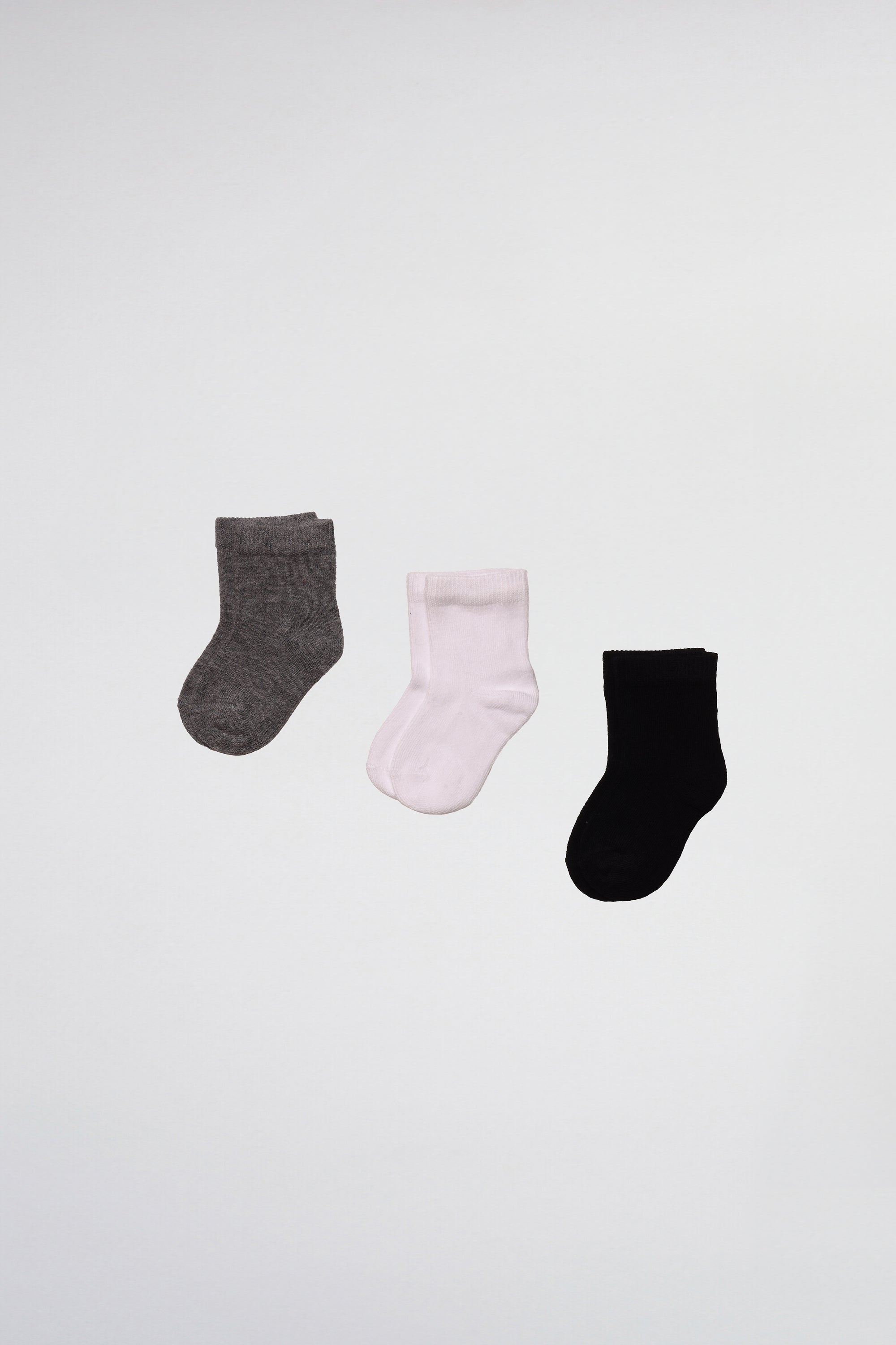 chaussettes pour bébé à couleurs unies
