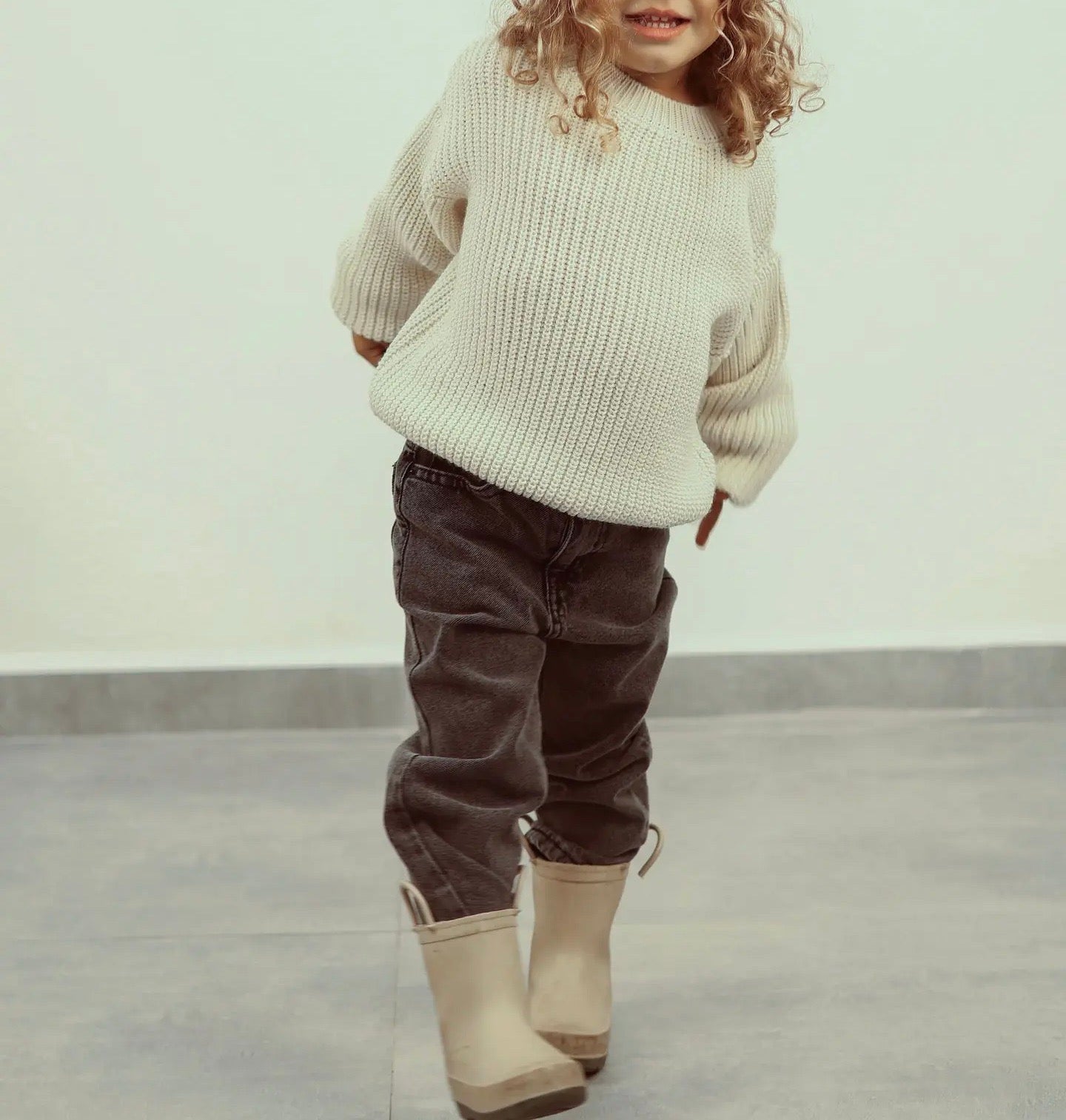 PULL BÉBÉ EN TRICOT LAINE & LYCRA – COL ROND