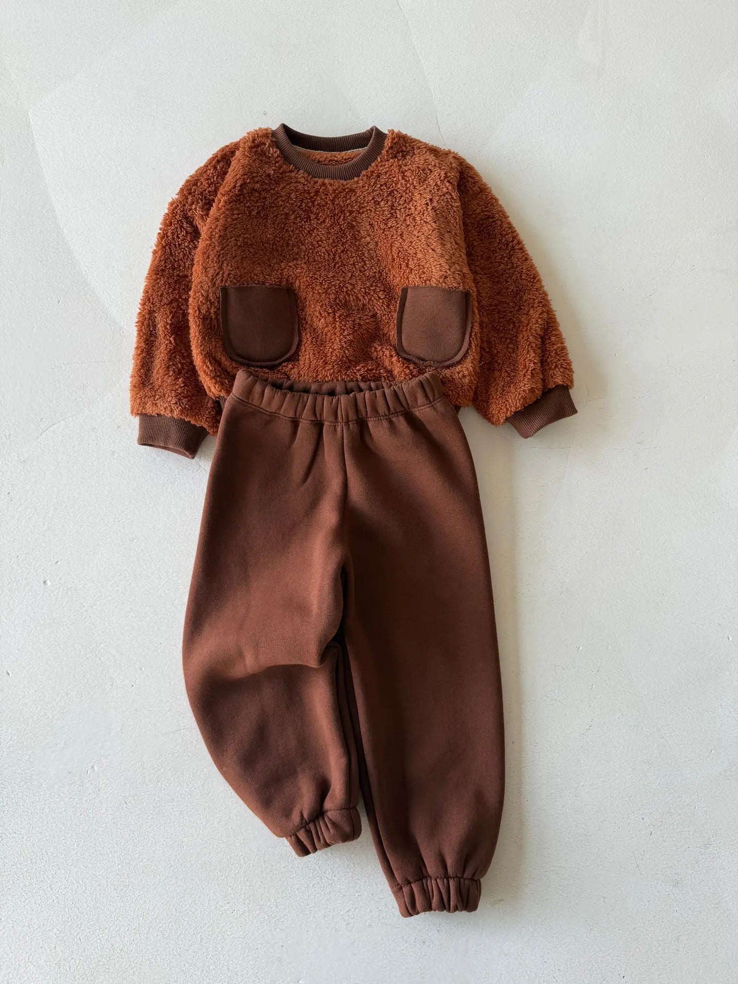 ENSEMBLE BÉBÉ EN PELUCHE AVEC PANTALON MOLLETON