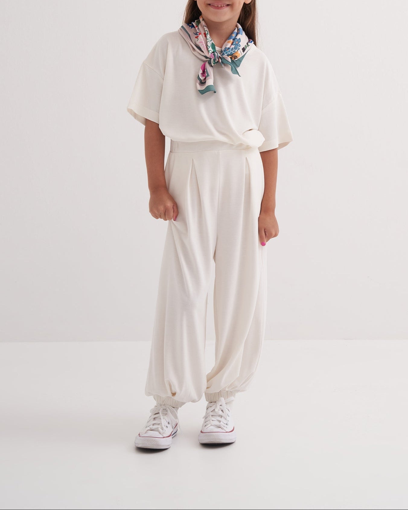 ensemble blanc pour enfant t-shirt et pantalon ample